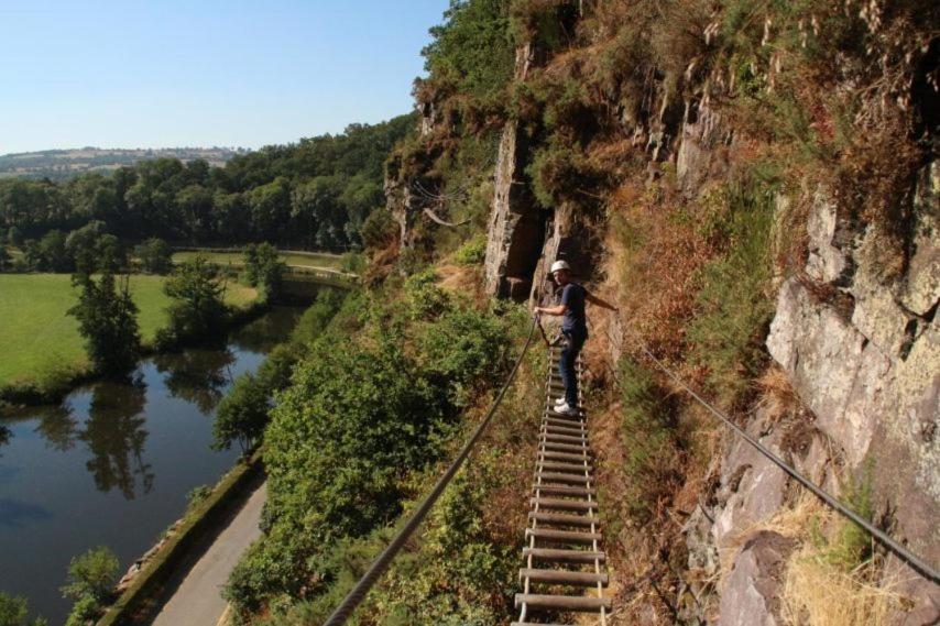 Cabane D'Arlette, Grande Terrasse En Centre-Ville Falaise  Bagian luar foto